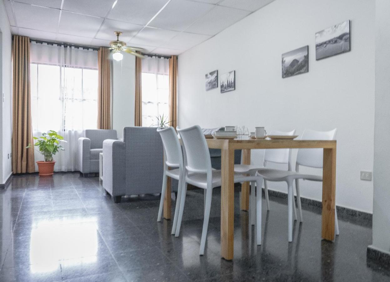 María José Hotel San Salvador